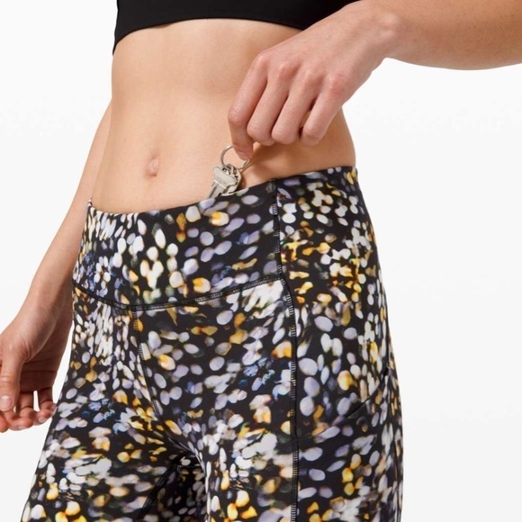 LULULEMON Speed Up Tight 28" *Full-On Luxtreme Metropolis Glow Multi - Picture 6 of 16